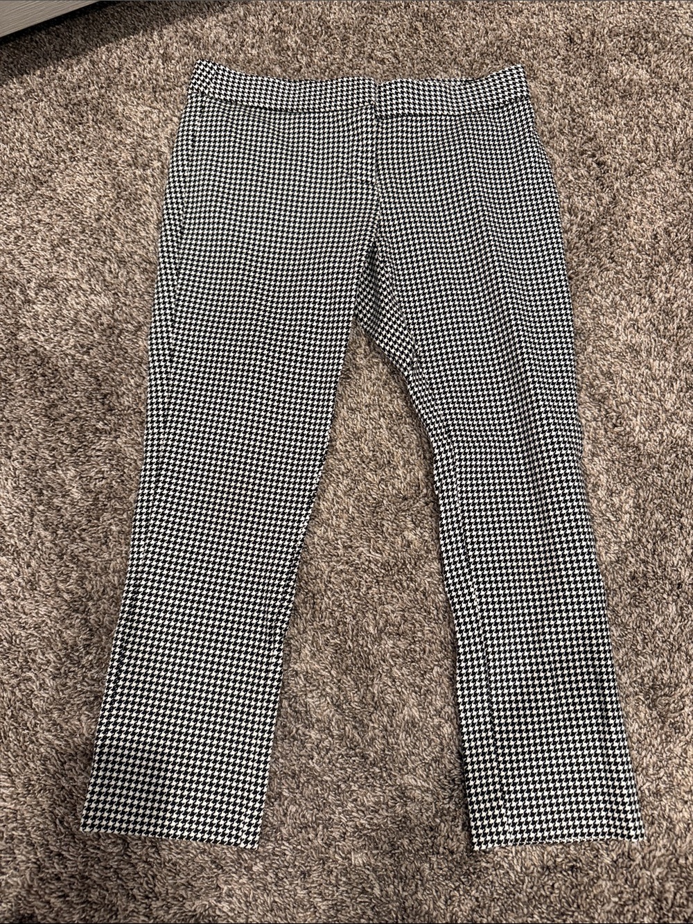 Amanda & Chelsea Black and White Houndstooth Pants
